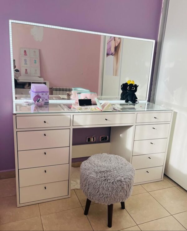 MAQUILLADOR CALIFORNIA