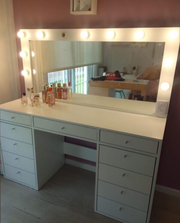 MAQUILLADOR HOLLYWOOD