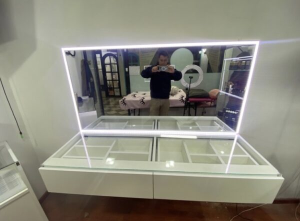 MAQUILLADOR MALIBÚ